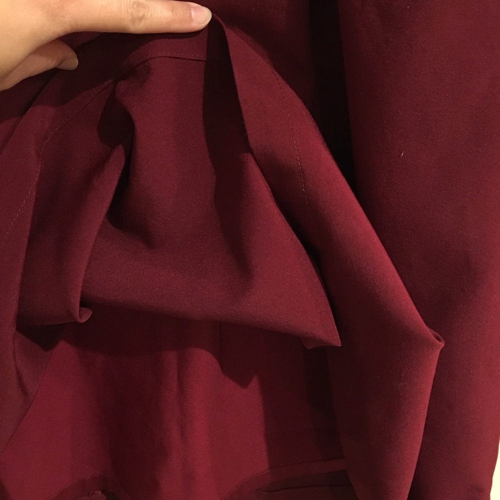 Dark red/maroon pleated Mikarose skirt w/ pockets